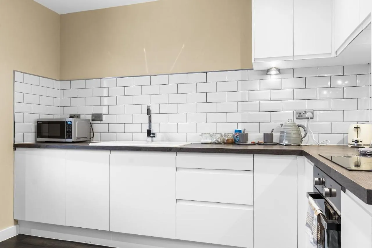 Apartment Stay Smiling- The Fitzgerald Sheffield