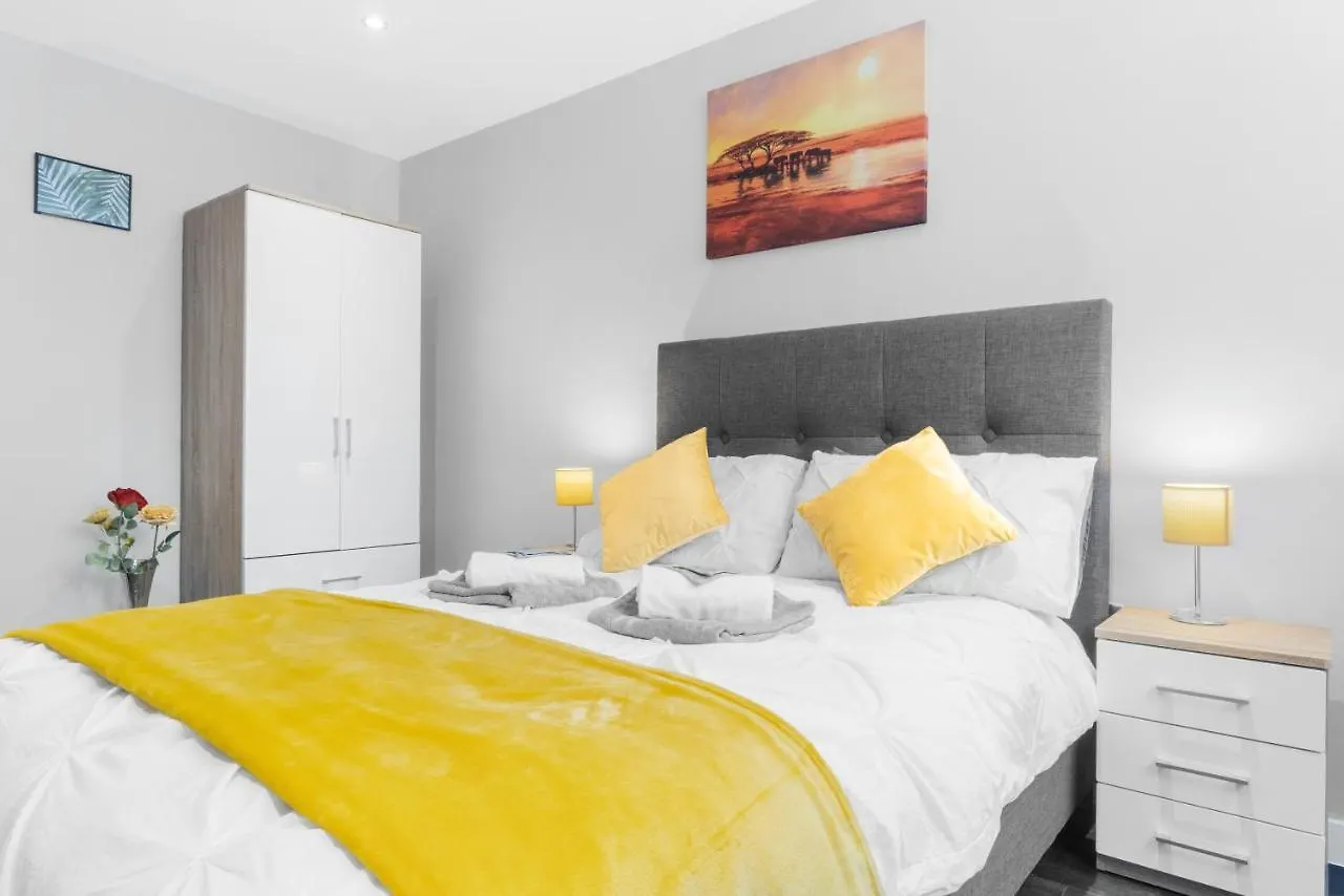 Apartment Stay Smiling- The Fitzgerald Sheffield