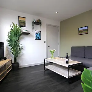 West Bar Penthouse Free Parking Apartment